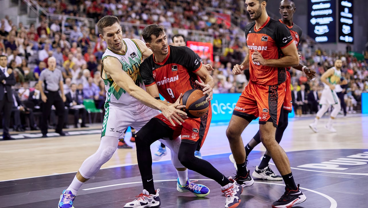 El Covirán Granada demuestra que llega para quedarse destrozando al Bilbao (99-84)