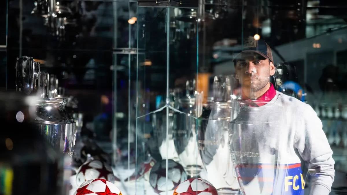 Dani Alves recibe nuevas y pésimas noticias en prisión