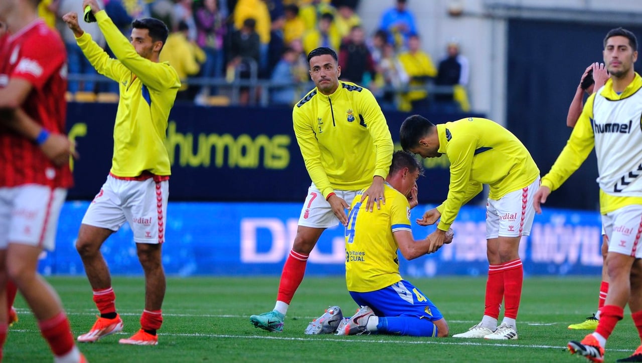 El lastre que lleva al Cádiz a Segunda división