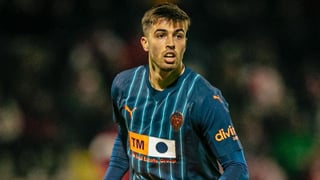 Cádiz y Oviedo se lanzan por el mismo fichaje