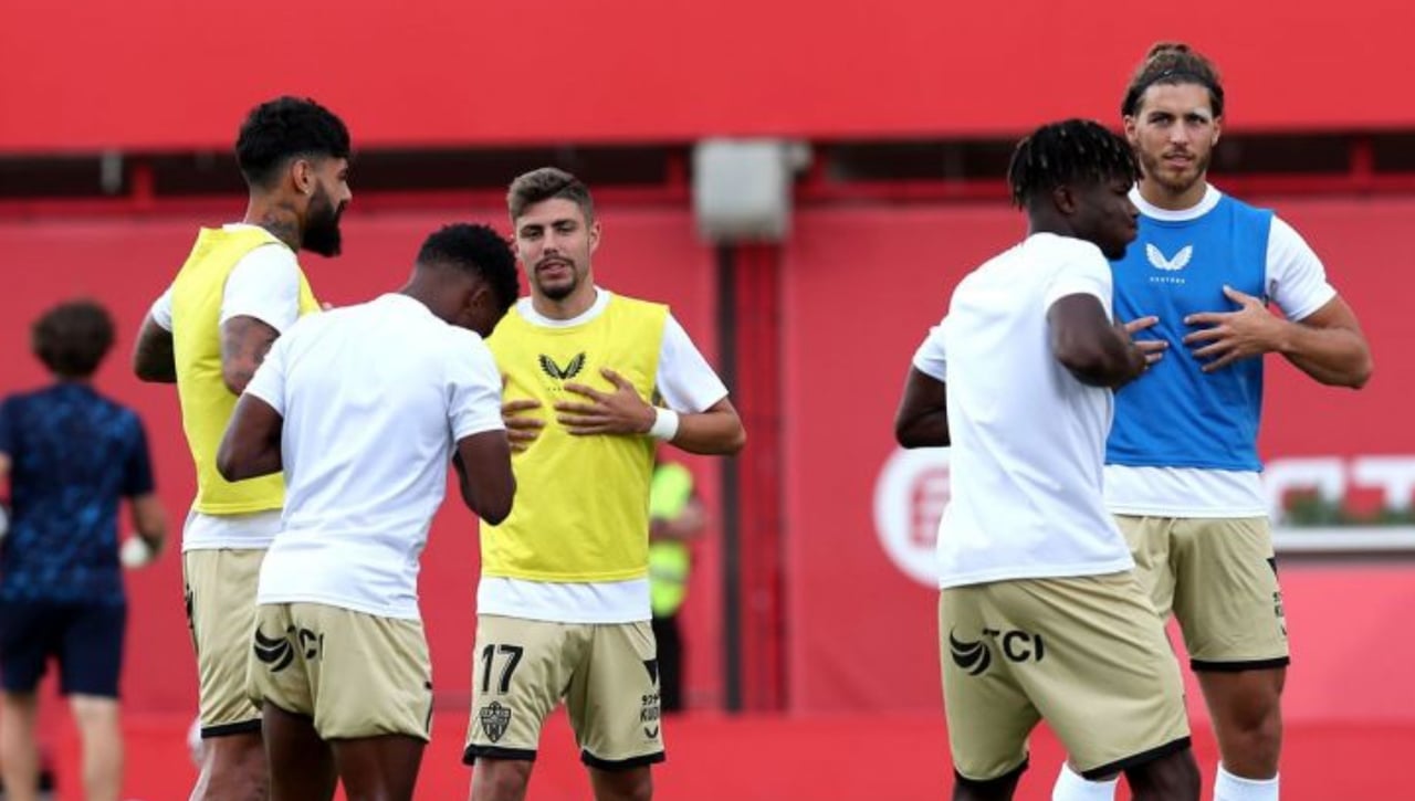 Los jugadores señalados en la crisis del Almería