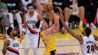 Los Lakers dicen adiós a otro titular
