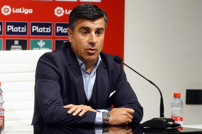 El director deportivo del Granada desvela la operación más complicada en el mercado