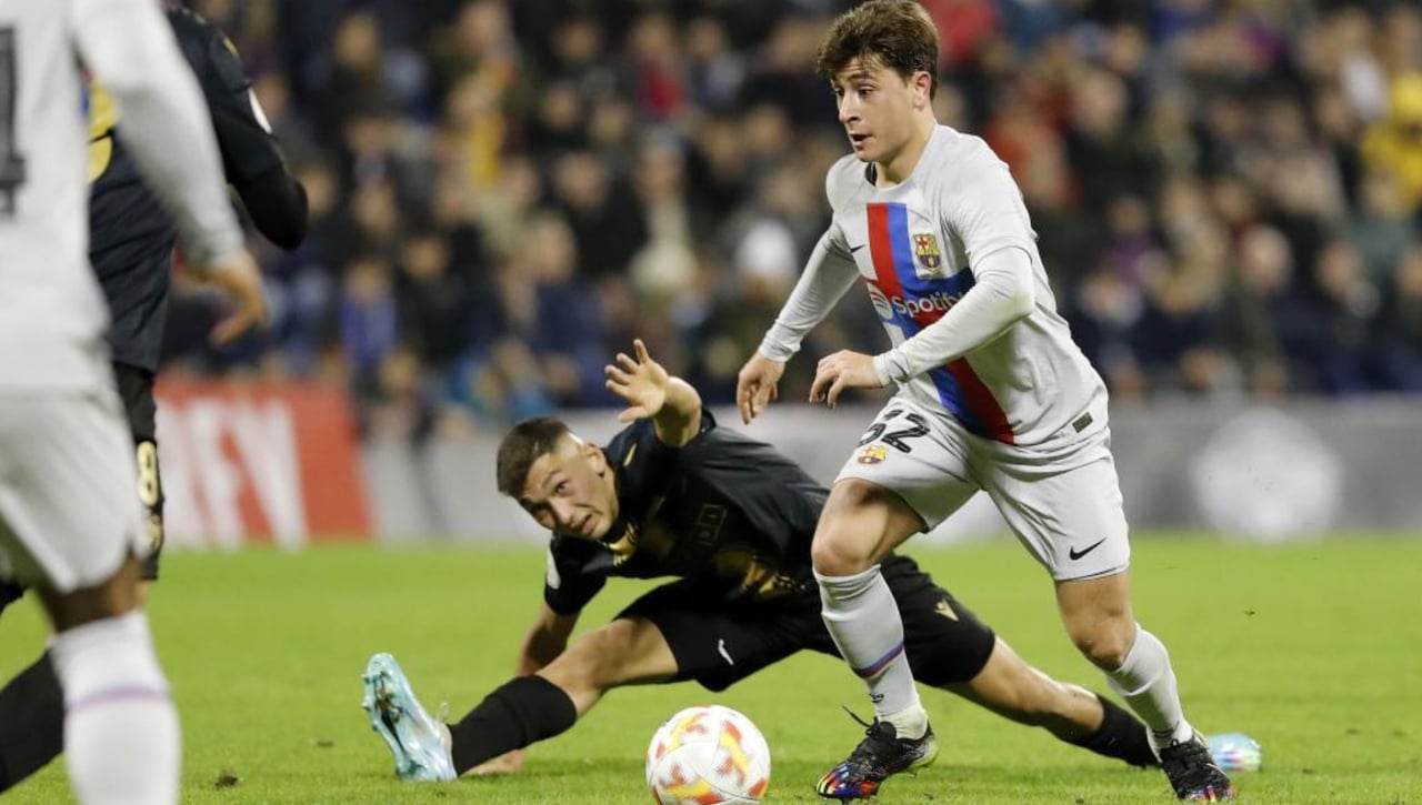 Todos pujan por Pablo Torre