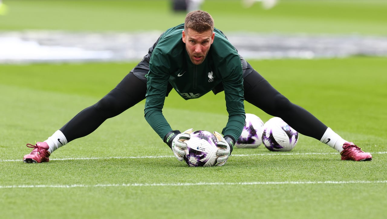 El fichaje de Adrián San Miguel, cerrado
