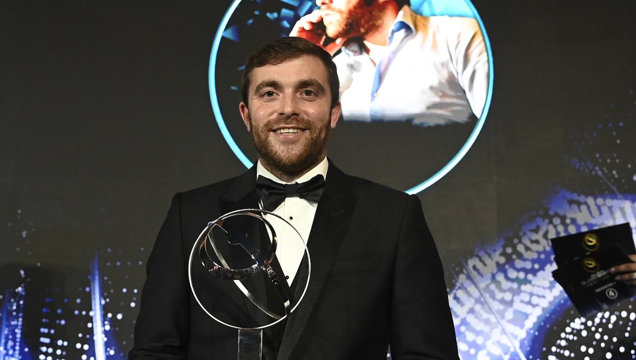 Denuncian a Fabrizio Romano por publicar fichajes y rumores a cambio de dinero