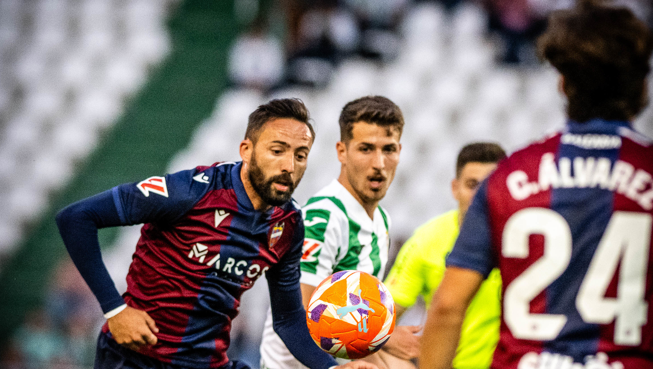 Córdoba 2-2 Levante: Locura en el Arcángel