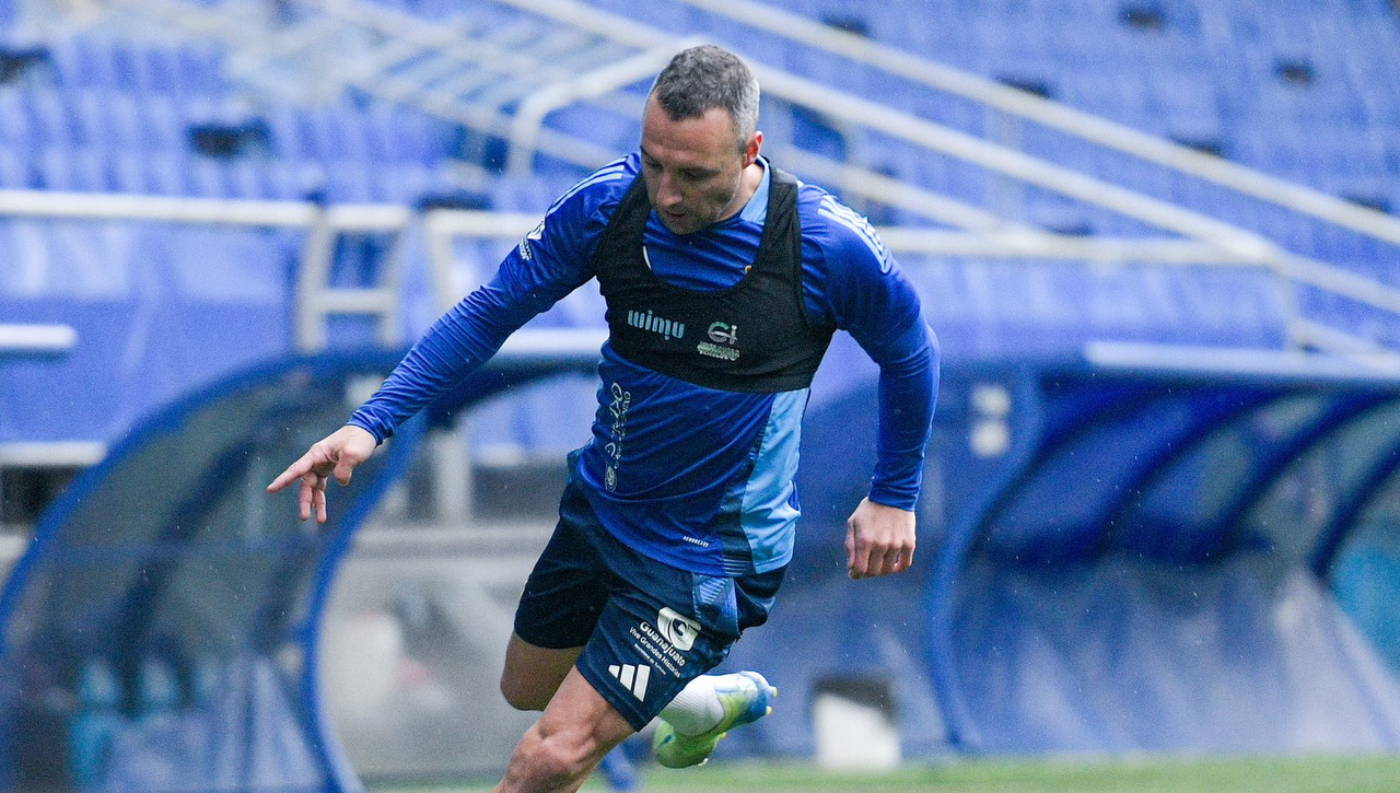 Santi Cazorla, más cerca