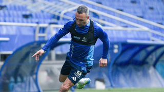 Santi Cazorla, más cerca