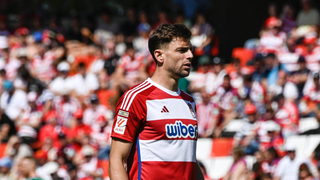 Palo para Lucas Boyé