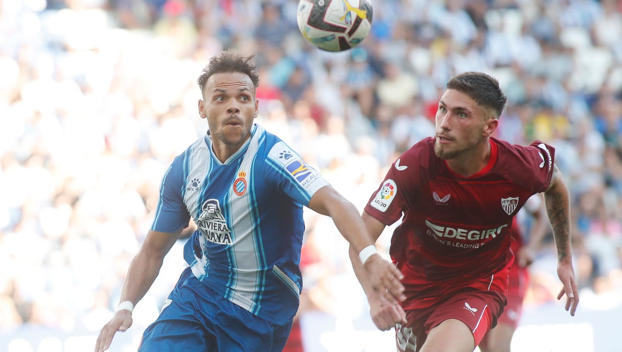 José Ángel Carmona, "muy ilusionado" con la posibilidad de fichar por el Sporting