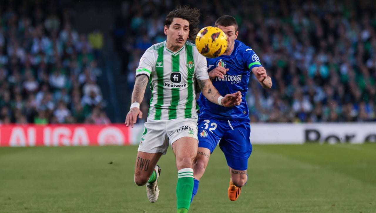 LaLiga denuncia al Betis y al Real Madrid por cánticos contra Sevilla y Atlético de Madrid