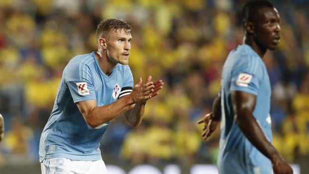 Lío con el VAR: el Celta estalla por un gol anulado en la derrota con Las Palmas 