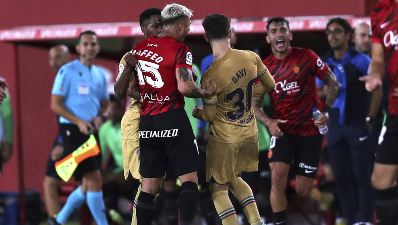 El Barcelona prepara el primer pulso al Sevilla este verano