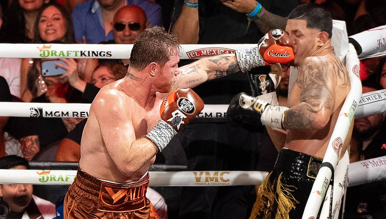 Un histórico Canelo Álvarez completa el círculo