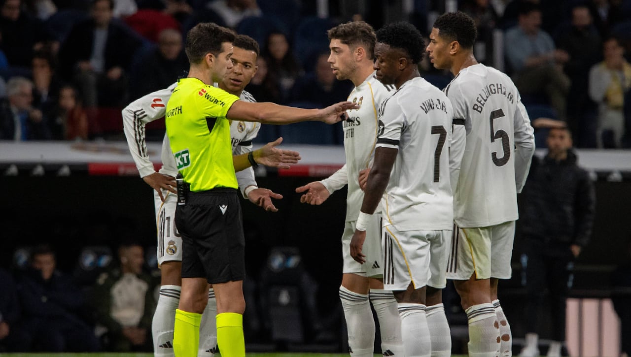 Andújar Oliver, exárbitro, carga contra el Real Madrid: “De la forma que está el Real Madrid es un peligro ir al Bernabéu”