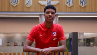 El Atlético de Madrid ata a otra joya que le quiso 'robar' el Real Madrid: "Quiero llegar a lo más alto"