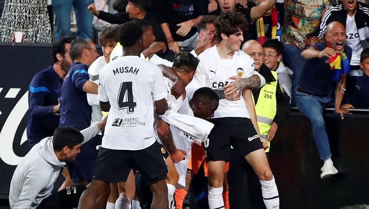 El día que el Valencia 'le robó' a Javi Guerra al Villarreal