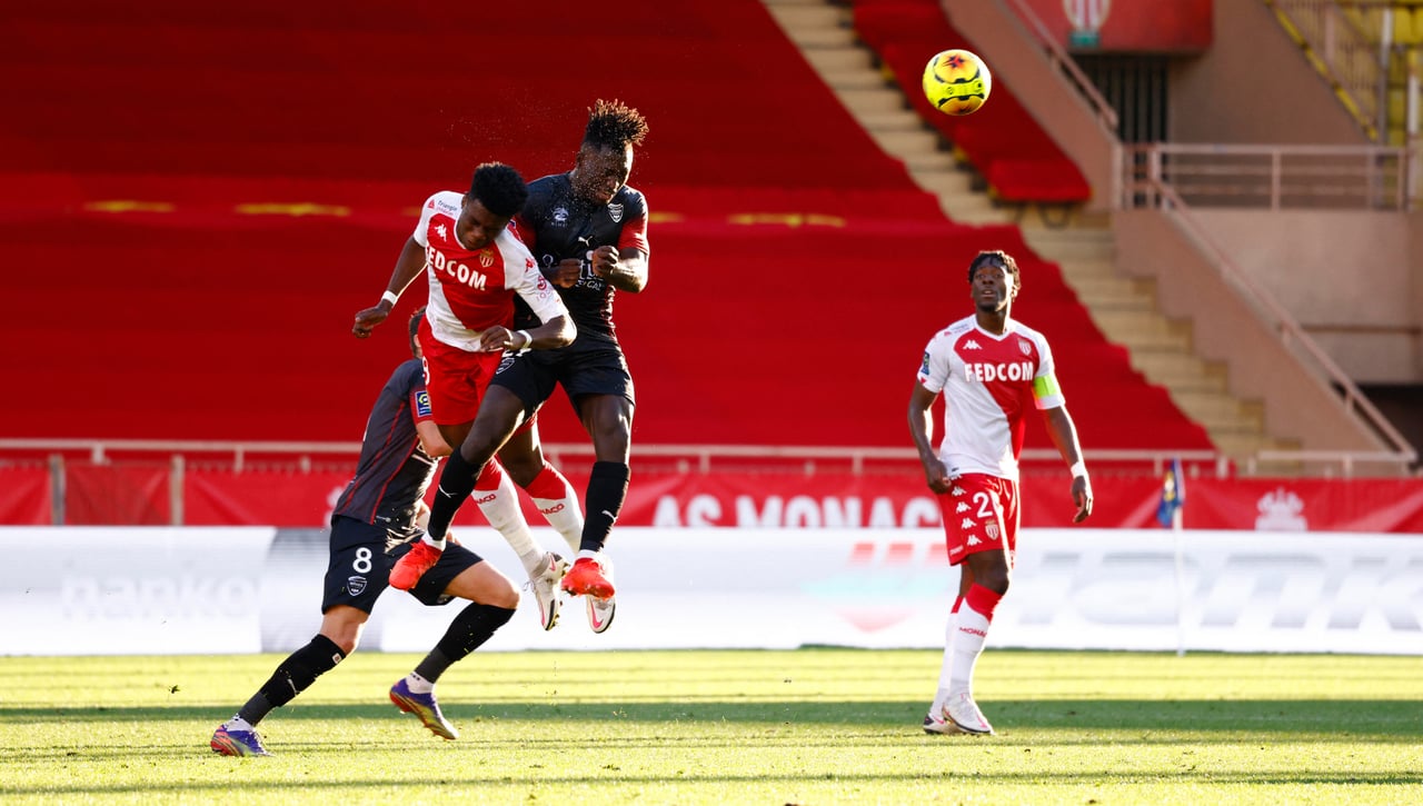 El gran problema con Denkey: el deseo del delantero y un futuro teledirigido