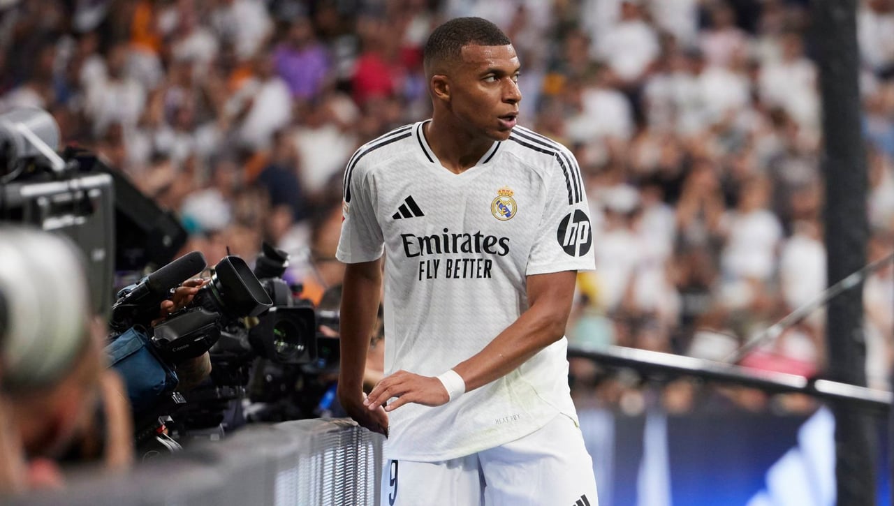 Ancelotti se desentiende del 'lío' entre Vinicius y Mbappé