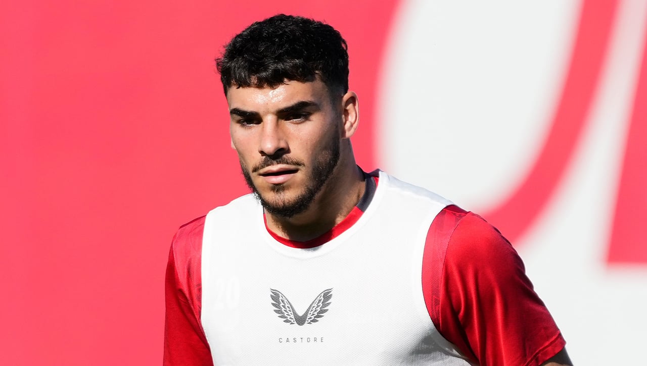 Posturas, plazos, cantidades y 'amenazas' en las conversaciones entre Isaac Romero y el Sevilla