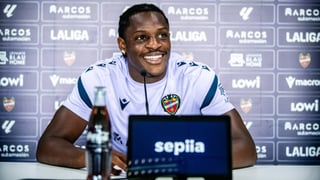 Etta Eyong está desatado