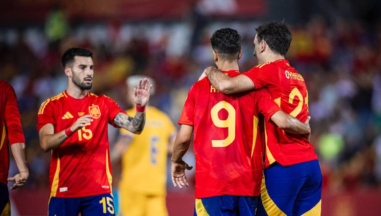 España 5-0 Andorra: Ayoze y Oyarzabal vuelven loco a De la Fuente