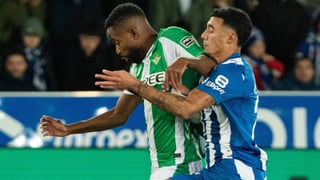 Manu Fajardo confirma los movimientos para la salida del Betis de Bakambu: "Han preguntado muchos clubes"