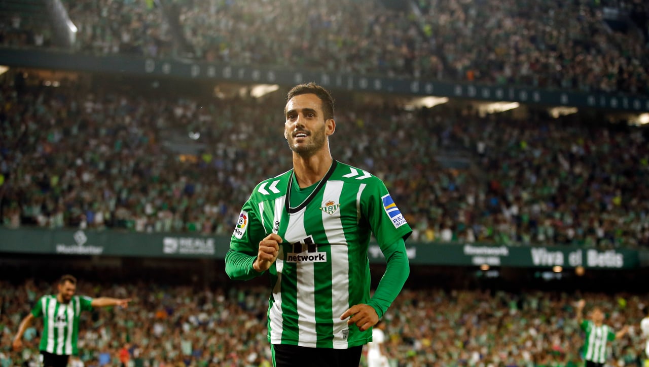 La Real Sociedad sigue esperando a Juanmi... y el Betis también