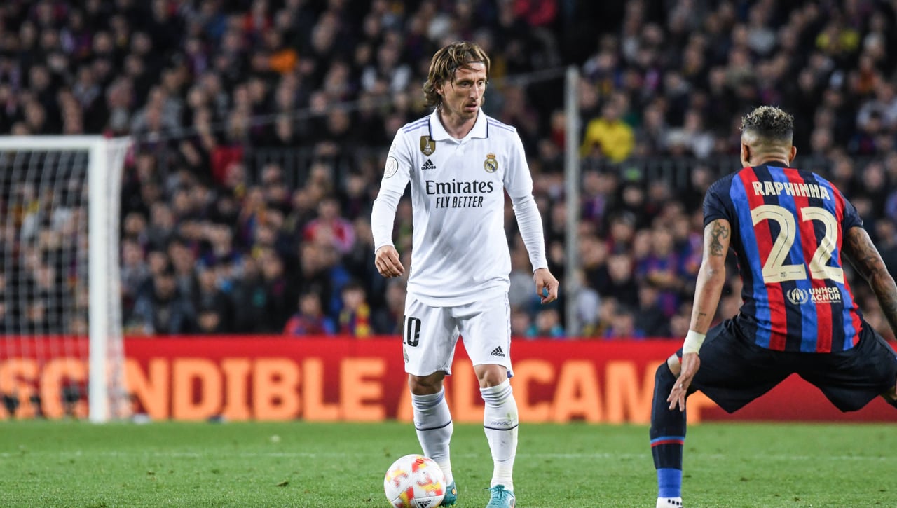 Real Madrid - Barcelona: horario, canal y dónde ver en TV y online hoy el partido de la Supercopa 