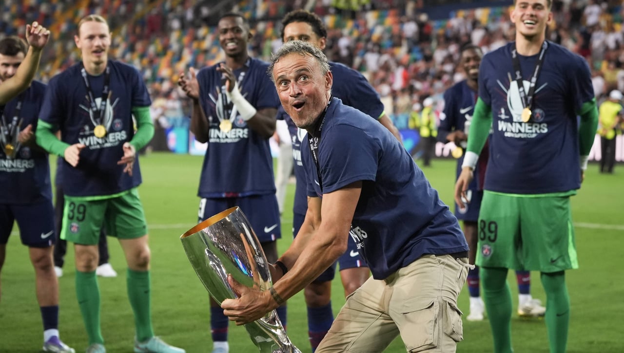 Luis Enrique, elegido mejor entrenador en la gala del Balón de Oro