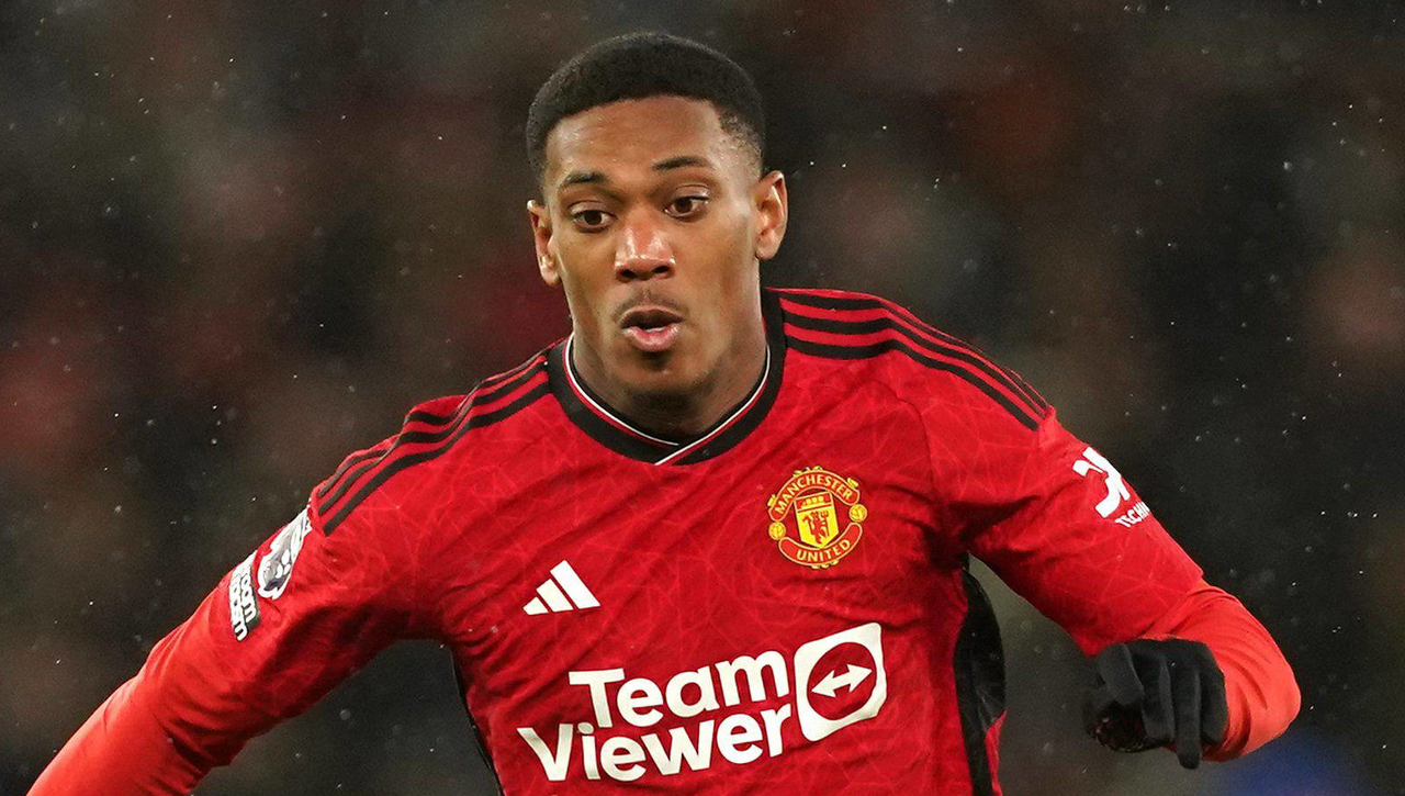 Martial ficha por el AEK de Grecia para volver a su mejor nivel
