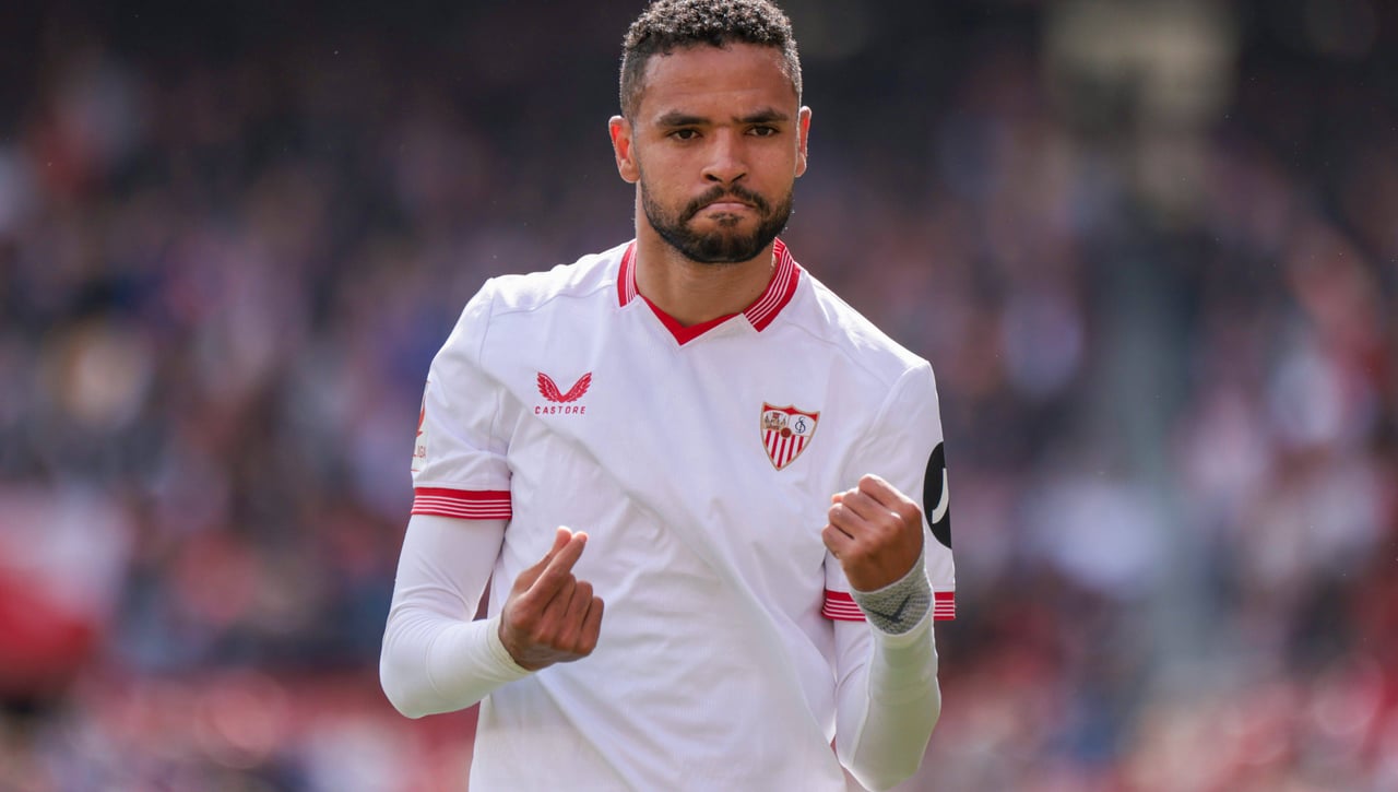 El futuro de En-Nesyri: "Pienso en terminar con la cabeza alta en el Sevilla"