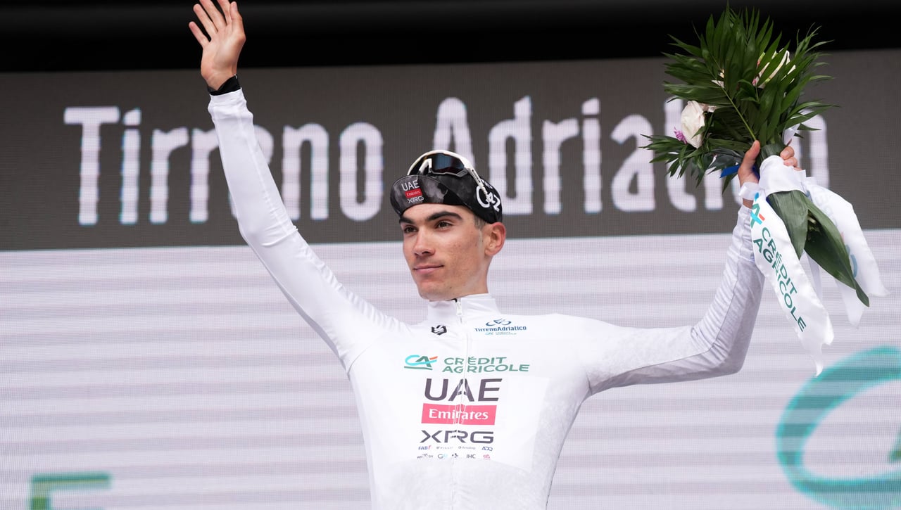Juan Ayuso da un nuevo golpe en la Tirreno Adriático
