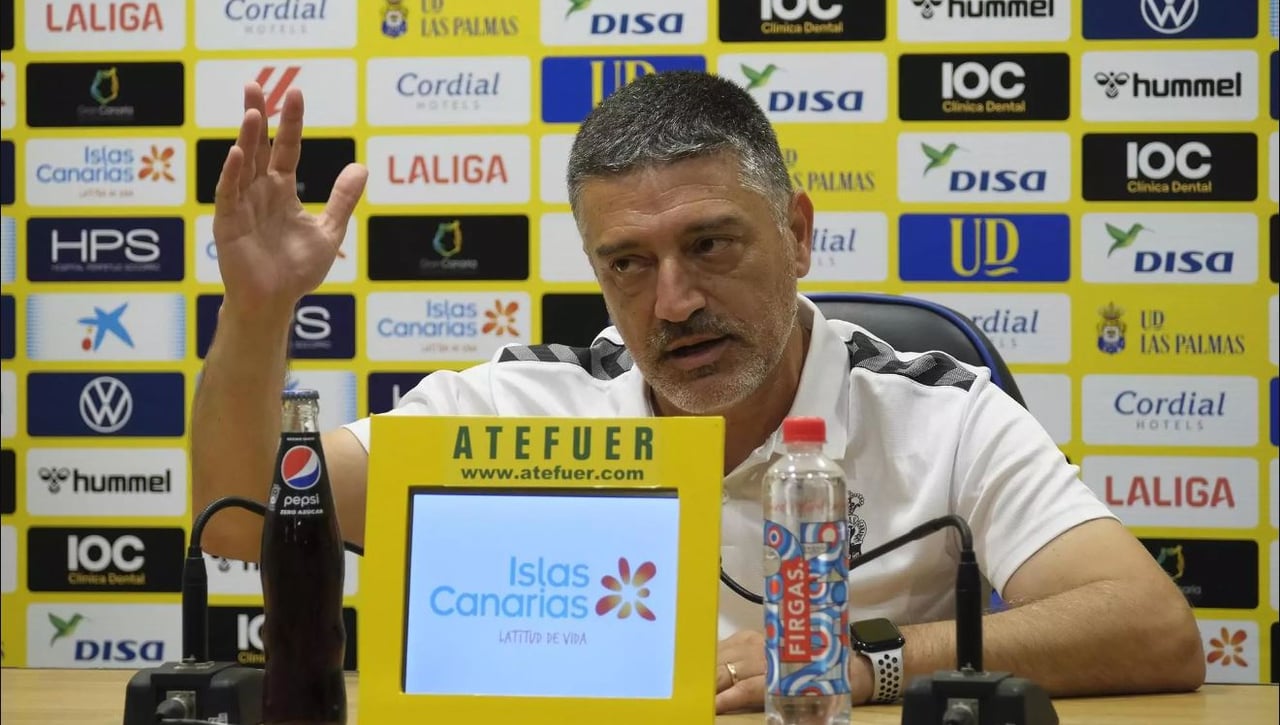 El Barça deja en el aire la continuidad de García Pimienta en Las Palmas