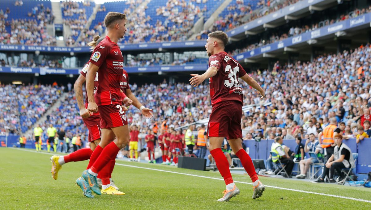 RCD Espanyol 2-3 Sevilla FC: Cantera para reformular el 'Nunca se rinde'