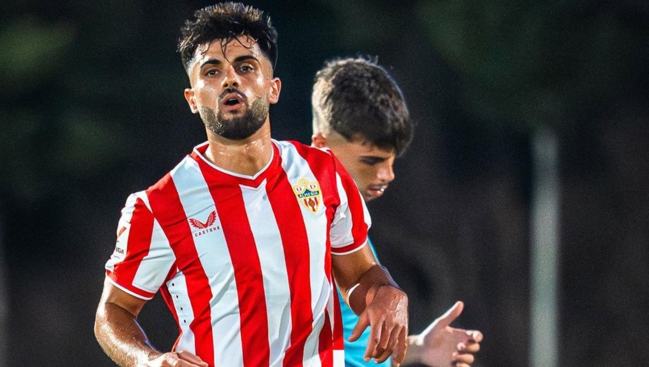 La policía detiene al jugador del Almería Arnau Puigmal