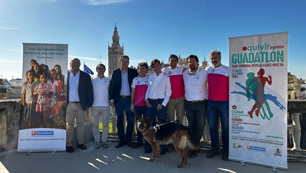 Indoquivir, un ultratriatlón solidario con 18 deportistas afincados en Sevilla