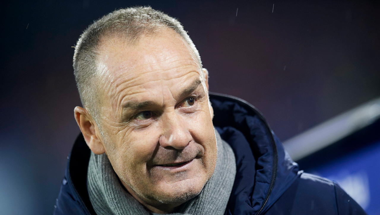 Víctor Fernández le explicó a Adu Ares lo qué es el Real Zaragoza