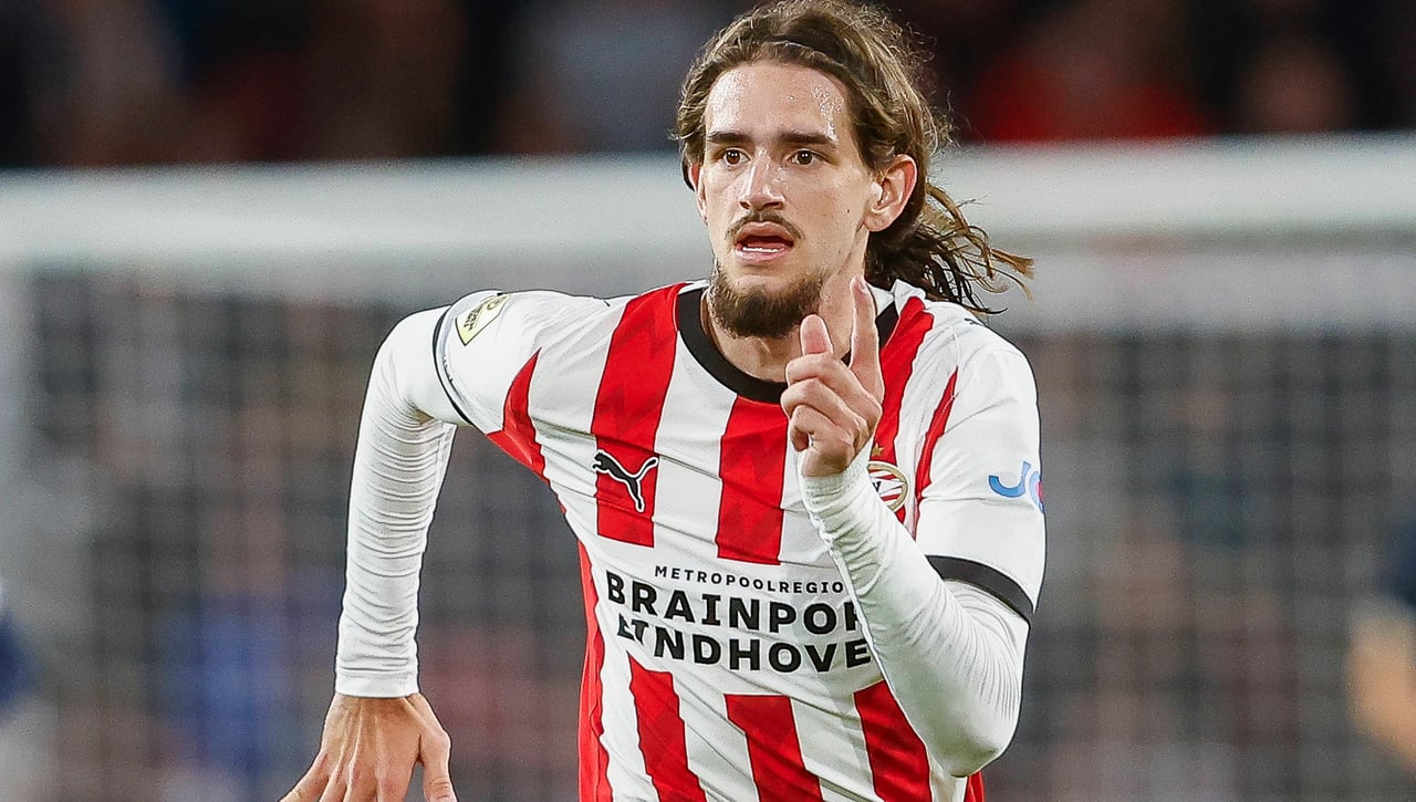 El Valencia se tira de los pelos con Yarek: un dato demoledor y un consuelo 