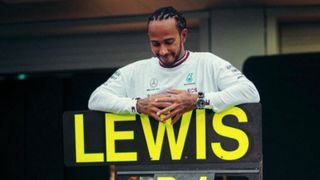 Hamilton comienza una 'guerra' contra la FIA y amenaza con "no correr"