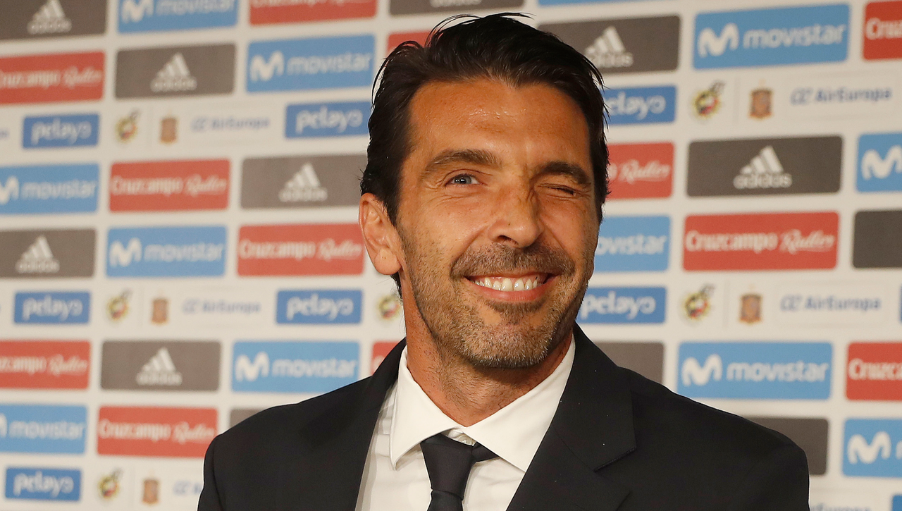 Buffón anuncia su retirada a los 45 años y con la pena de no ganar una Champions League