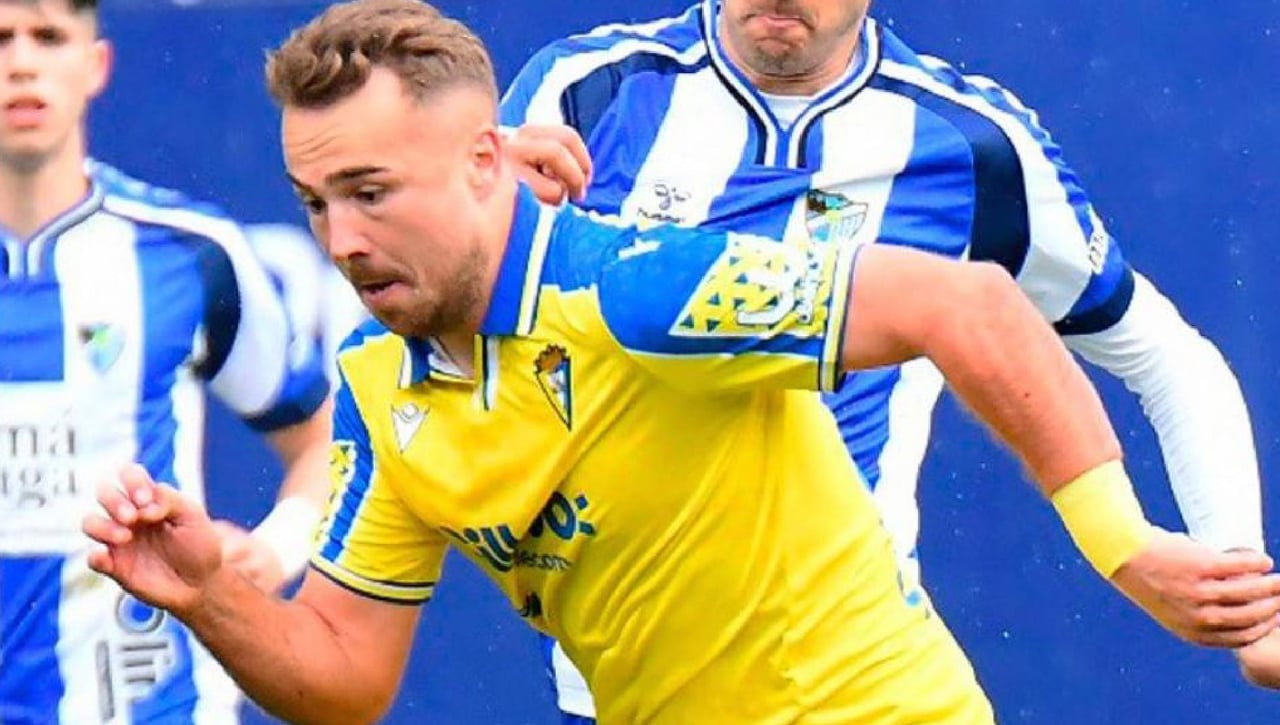 Ontiveros, elegido el mejor jugador de LaLiga Hypermotion en el mes de febrero