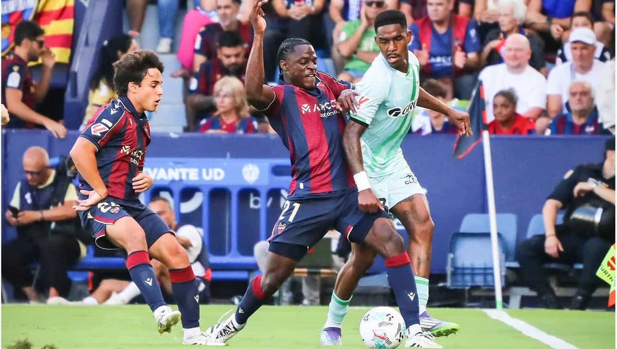 Puerta abierta confirmada a Etta Eyong