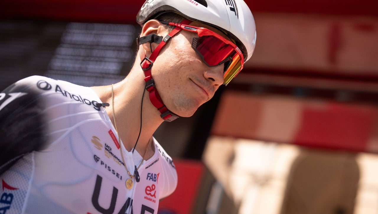 Portazo de Juan Ayuso a equipo Movistar