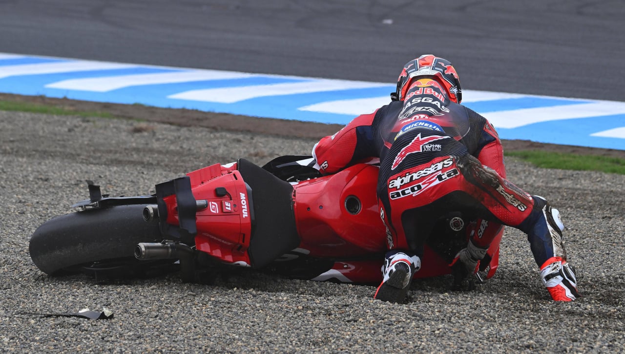 Pedro Acosta sigue siendo duda en Tailandia tras su caída en Australia