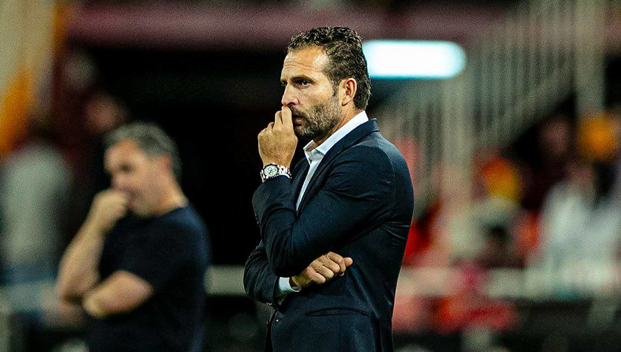 El tiempo le 'da la razón' a Peter Lim en el Valencia y Baraja lo 'asume'