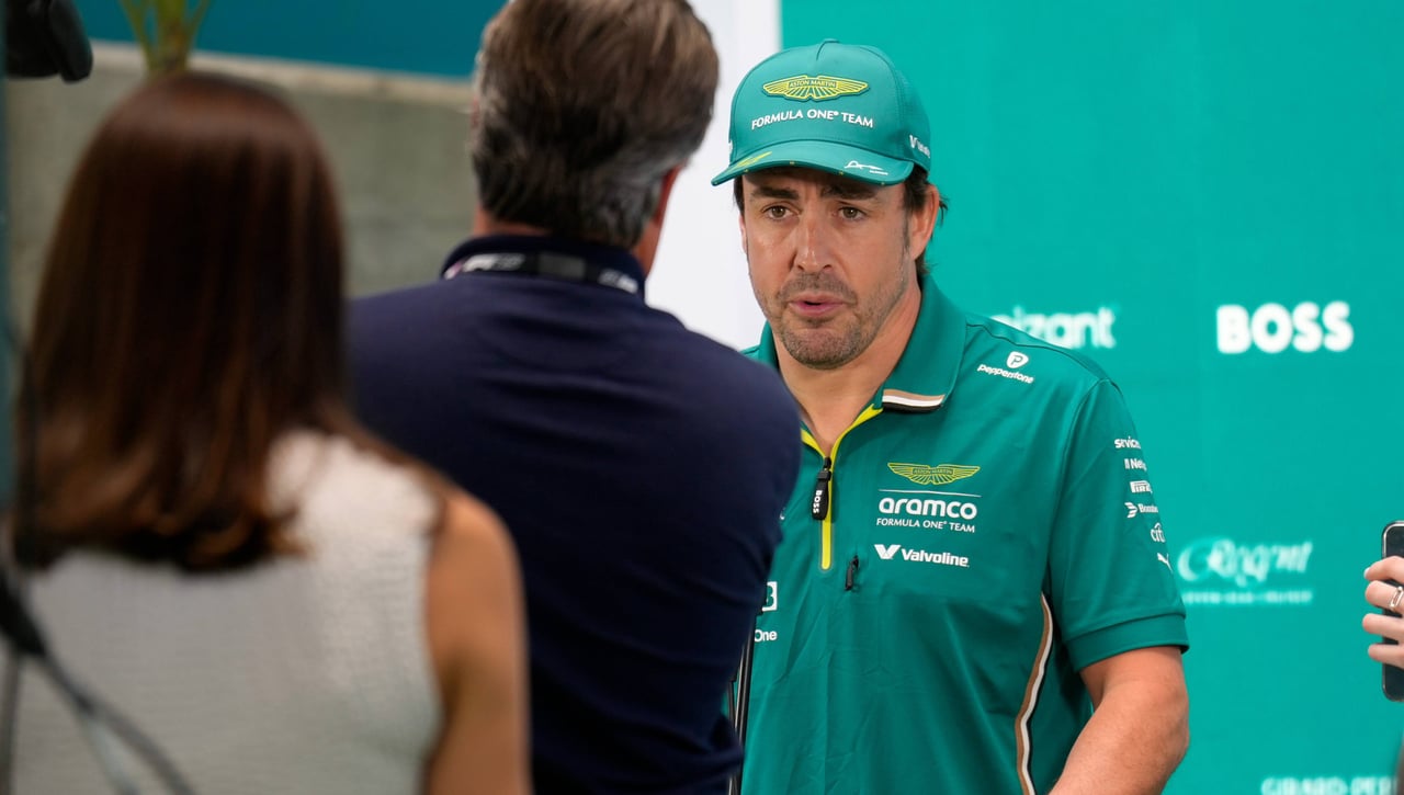 Aston Martin hunde el futuro de Fernando Alonso