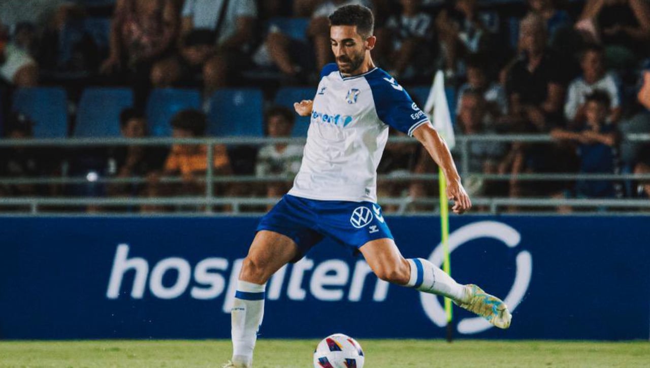 El Elche se suma a la puja por José León