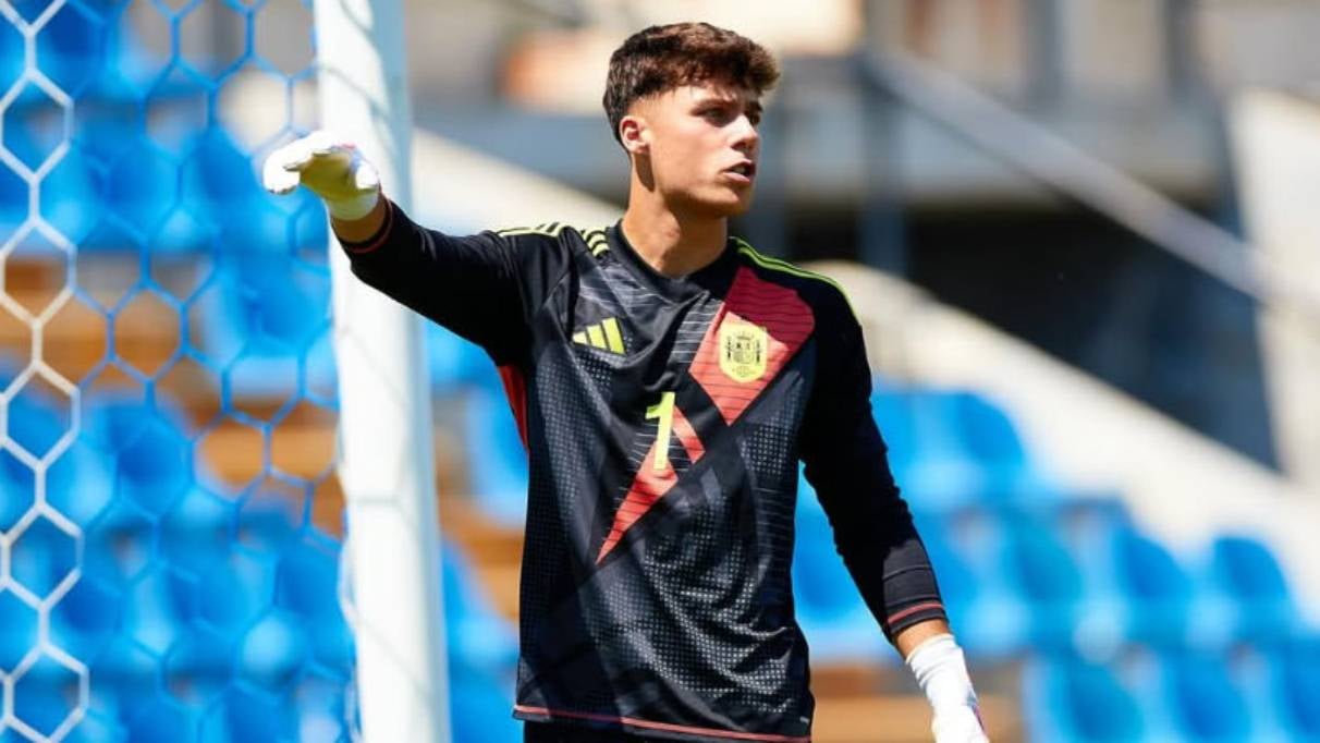 El Valencia ya tiene su primera pieza en la reconstrucción de la portería